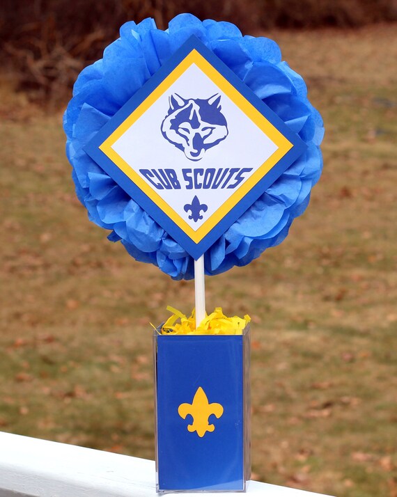 Cub Scouts Boy Scouts blue and gold lion bear tiger wolf weblo Pom Pom Centerpiece kit Il_570xn