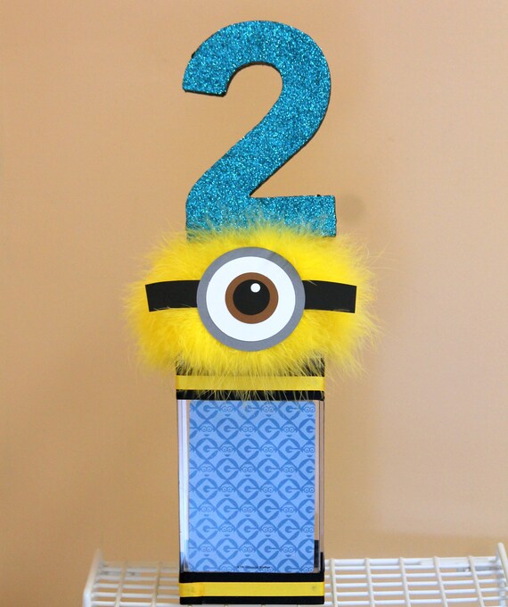Minion centerpiece, personalized with age, despicable me Il_570xn