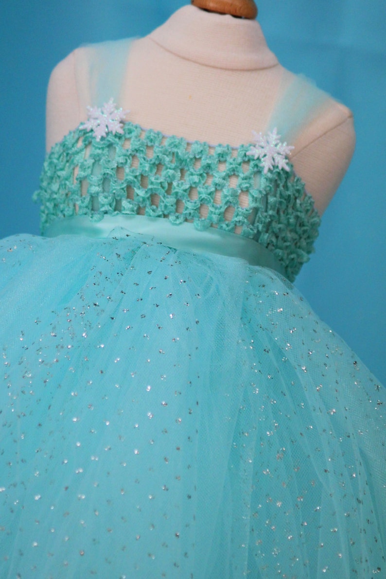 Dress Centerpiece Winter Wonderland Ice Frozen Queen snowflake dress