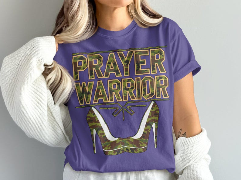 Chica cristiana guerrera de oración Fe religiosa PNG, uso comercial gratuito, descarga instantánea imagen 3