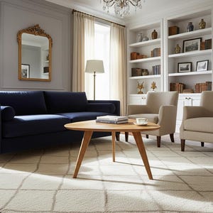Moderner ovaler Couchtisch aus Holz, kleiner runder rustikaler Beistelltisch, Massivholz Eiche Mid Century Herzstück, Japandi Eco Wohnzimmermöbel
