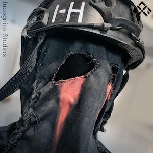 Máscara de Konig com cicatrizes | Cosplay / Airsoft | Balaclava personalizada | Qualidade premium | Inspirada em Konig autêntico (Réplica)