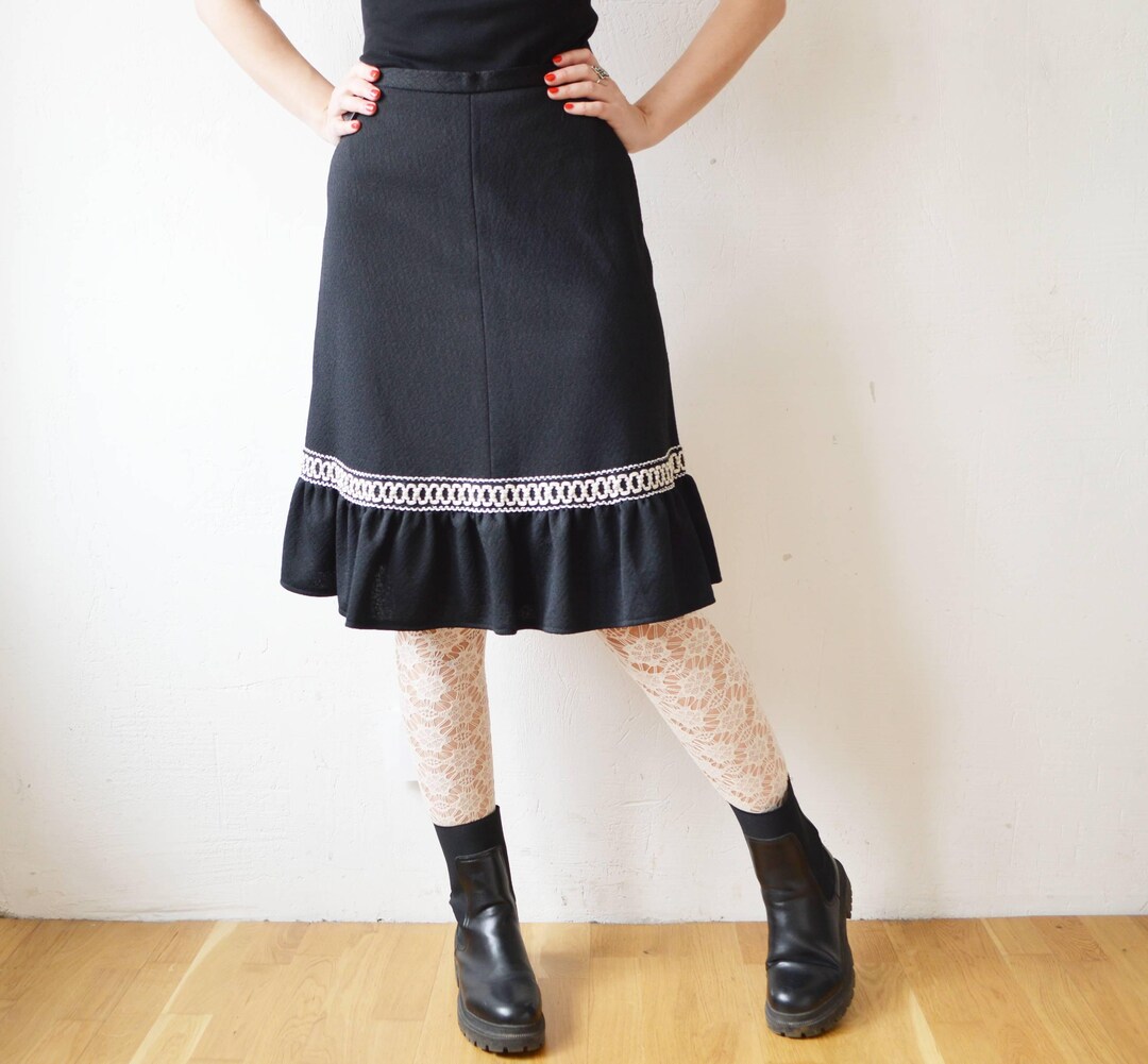 60s 70s Boho Crimplene Ruffle Hem Black Skirt With Silver