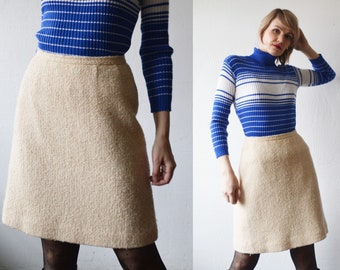 60s cream boucle wool mini skirt. mod elegant pencil skirt - medium