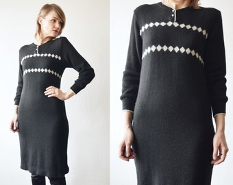 70s 80s skinny black knit dress. knee length long sleeve stretchy sweaterdress - small to medium