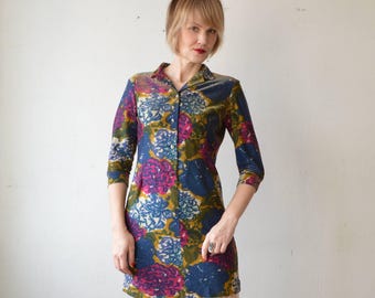 Mönstrad miniklänning med glitterknappar och lurex från 60-talet – liten till medium