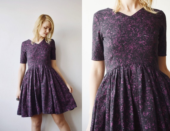 50s dress. handmade vintage simple full cotton dress with abstract splash print - small