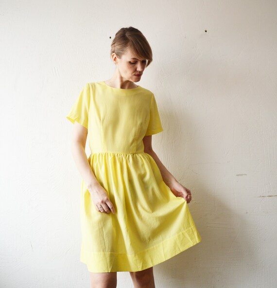 50s 60s Mary of Sweden pastel yellow semi sheer f… - image 3