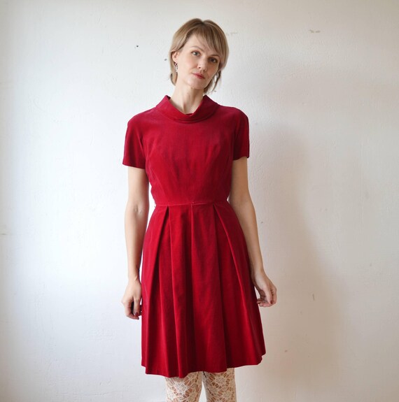 50s blood red full velvet knee length elegant dress - small to medium