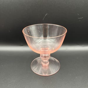 Depression Era Pink Glasses – Set of 7 Vintage 1930s, 3.5&quot; Tall