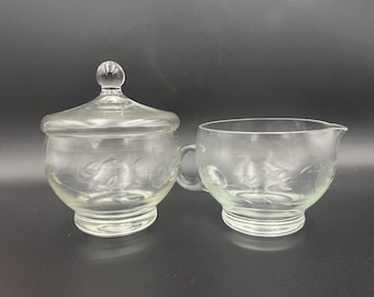 Juego de jarra para crema y azucarero de cristal Heritage de Princess House Vintage
