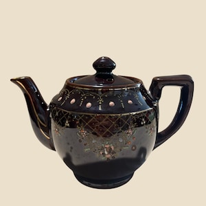 Vintage Small Japanese Teapot
