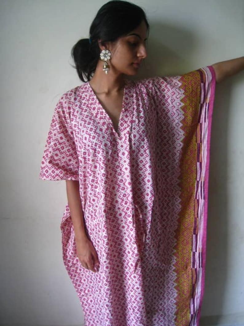 Pink with a lovely border Kaftan Robe Perfect as a long dress, loungewear, beachwear, spas, for to be moms, comfortable housedress image 2