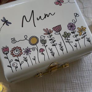 Mother&#39;s Day Gift - Wildflower Custom Trunk Box, Keepsake Box,memory box, Jewelry Box