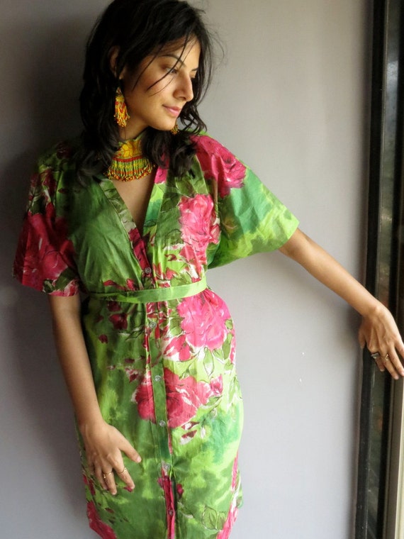 green and pink dressing gown Fuchsia floral front button caftan perfect as getting ready, bridesmaids robes. Beach coverup, gown, loungwear, gift for her Hooded dressing