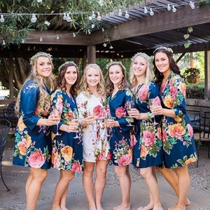 Navy Blue Bridesmaids Robe Sets. Kimono Robes. Bridesmaids gifts. Getting ready robes. Bridal Party Robes. Floral Robes. Dressing Gown