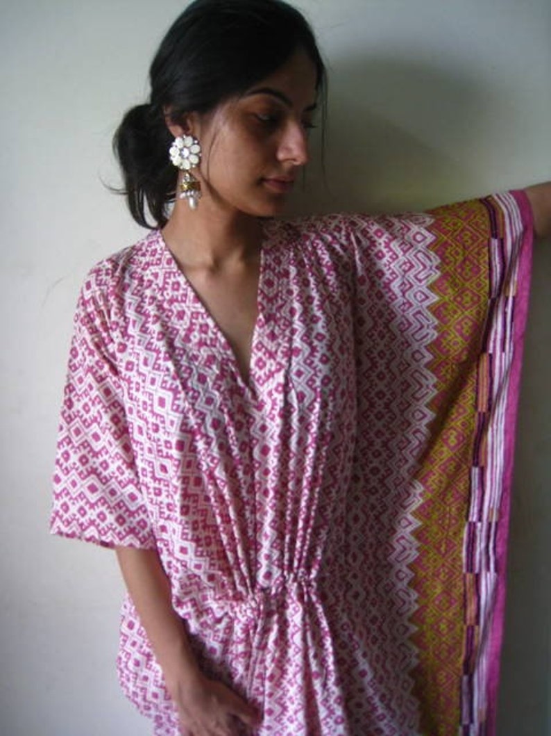 Pink with a lovely border Kaftan Robe Perfect as a long dress, loungewear, beachwear, spas, for to be moms, comfortable housedress image 4