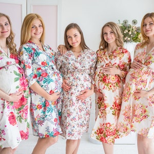 Moeders in witte Floral Prints, moederschap gewaad, levering gewaad, arbeid Gown Hospital Gown, Baby douchegift, Nursing Gown, zwangerschap Robe