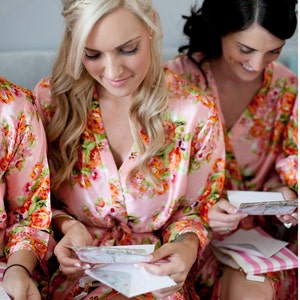 Pinky Peach Floral Posy Silk Bridesmaids robes | Getting ready robes, Satin Robes, Bridesmaids gift, Bridesmaid Robes, Silky Robes