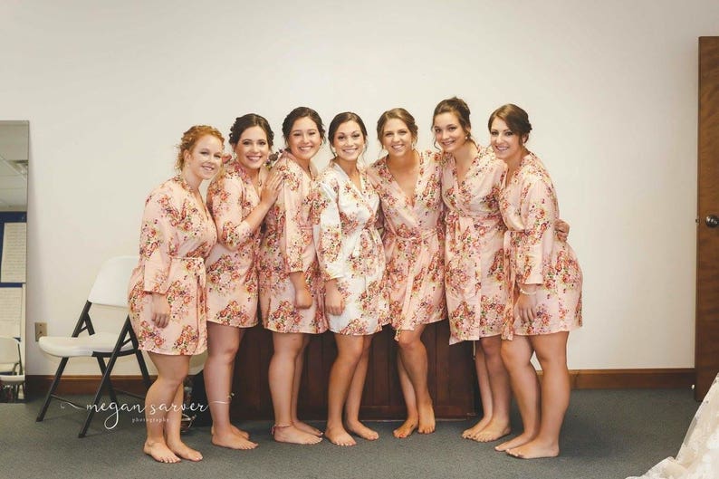 Getting ready robes Bridal Party Robes Blush Bridesmaids Robe Sets Kimono Crossover Robe Floral Robes Bridesmaids gifts