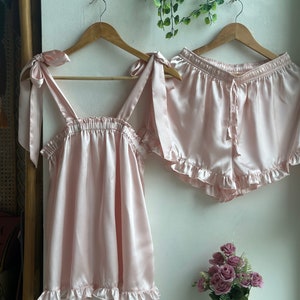 Gillian Stripes Ruffle Pj Set main image 0
