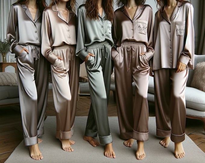 Personalized Bridesmaid Pjs - Over 65 colors available - Softest Satin - Any Custom color possible - Sizes Xsmall-4XL - Front or Back
