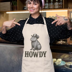 Howdy Apron for Women Gifts, Cowboy Capybara Apron Gift for Chef Mom, Funny Animal Kitchen Apron
