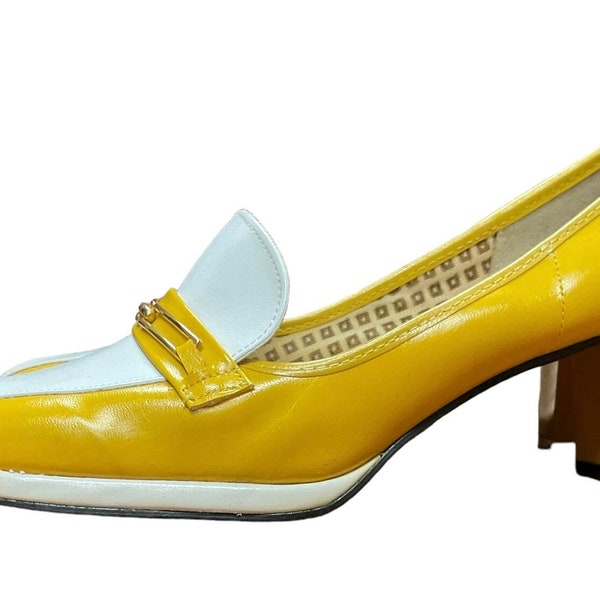 Vintage Jonelle shoes deadstock, in yellow and white in a faux leather