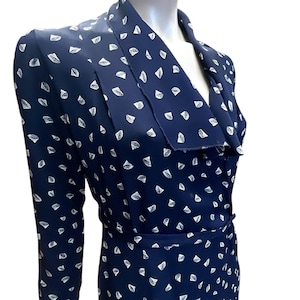 1930’s Navy and Ivory Dress 36/38” Bust 32” waist.