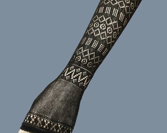 Victorian Black Pountelle Lace Mitts, Late 1800’s