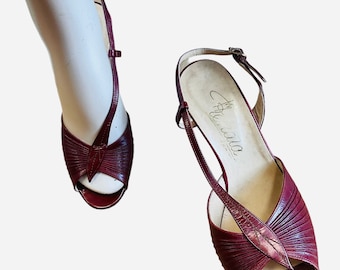 1970’s Renata, burgundy leather shoes Size 38, UK 5