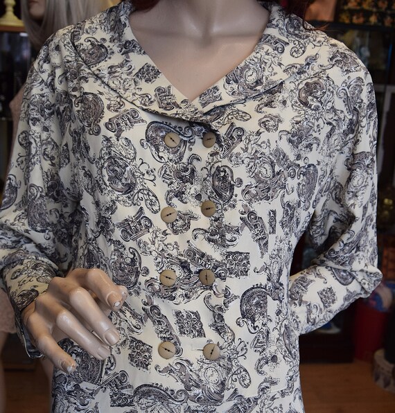 1970's Cold Rayon Novelty Print Dress 38-40 Bust,
