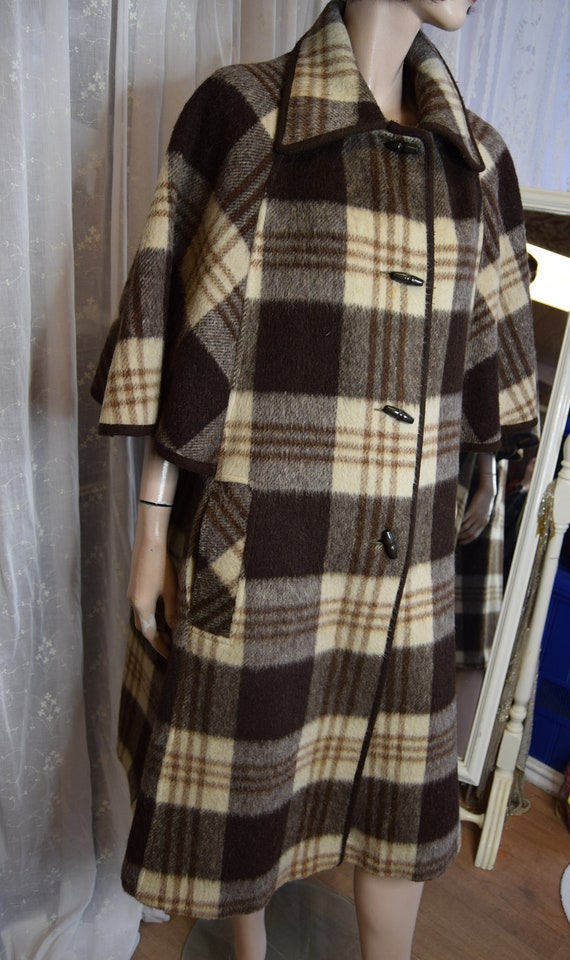1970's Mohair/Wool Cape M/L