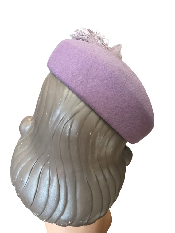 Vintage Lavender Felt Pillbox Hat with Feather Trim 1980s Pillbox Felt Hat With Feather and Velveteen Bow Trim  main image 3