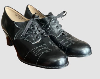 Schwarze Schuhe aus den 1940er Jahren von Portland, ca. Größe 5,5, ungetragen