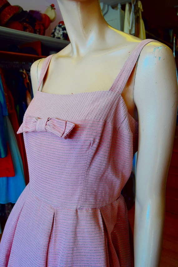 Horrockses 1950's Pale Pink & Silver Dress, 38" bu