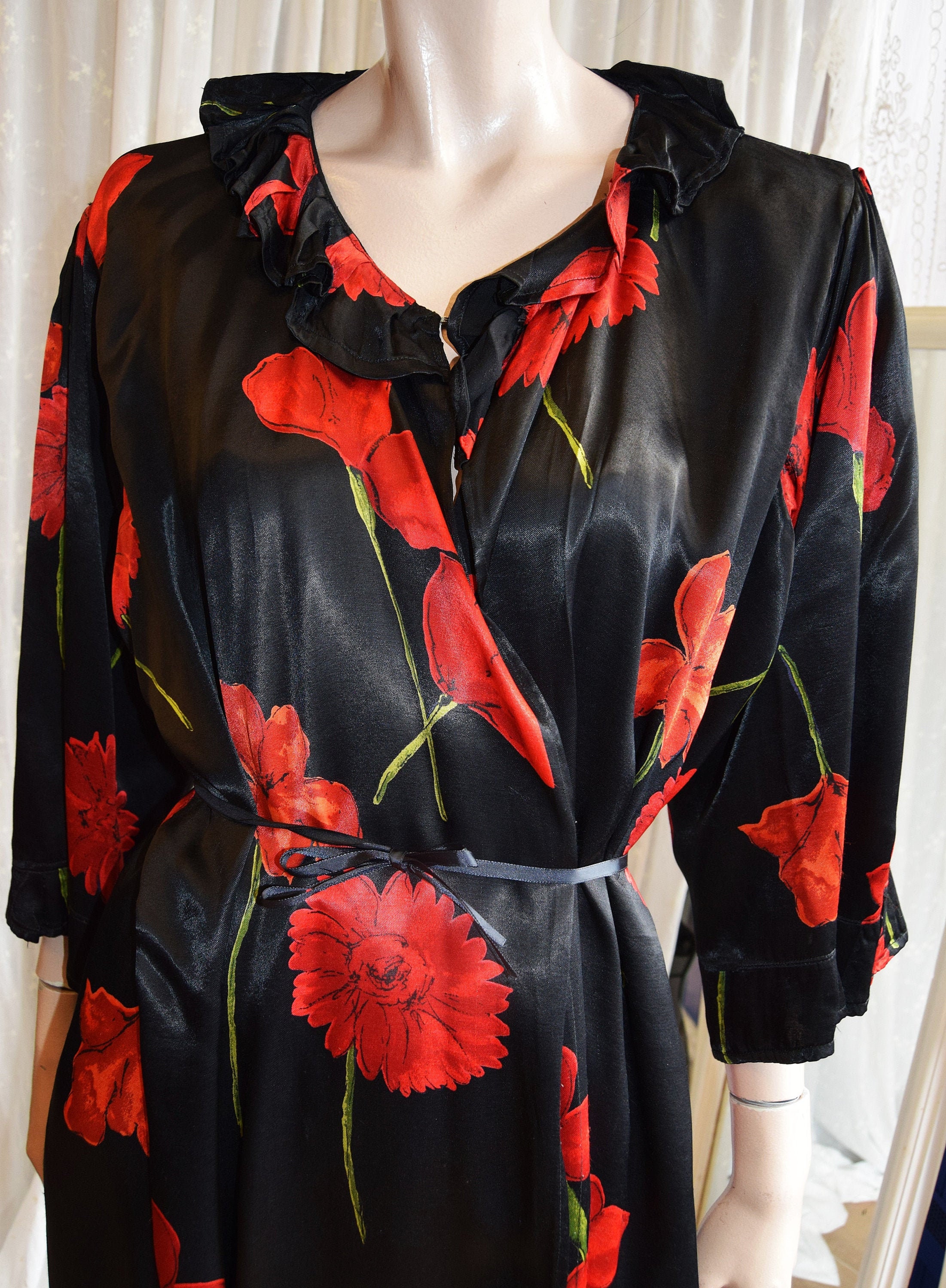 Image of 1930's Satin Robe/Housecoat Up To 46" Bust