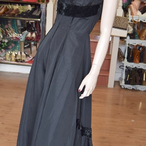 Late 1940s Black Taffeta Ball Gown image 4