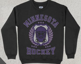 Minnesota Damen Hockey Crewneck, Damen Sport Sweatshirt, Weibliche Sportbekleidung, Hockey Fan Geschenk, Hockey Liebhaber Bekleidung, Vintage Pullover
