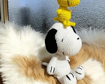 かぎ針編みのスヌーピー＆ウッドストック編みぐるみ：手作りヴィーガン