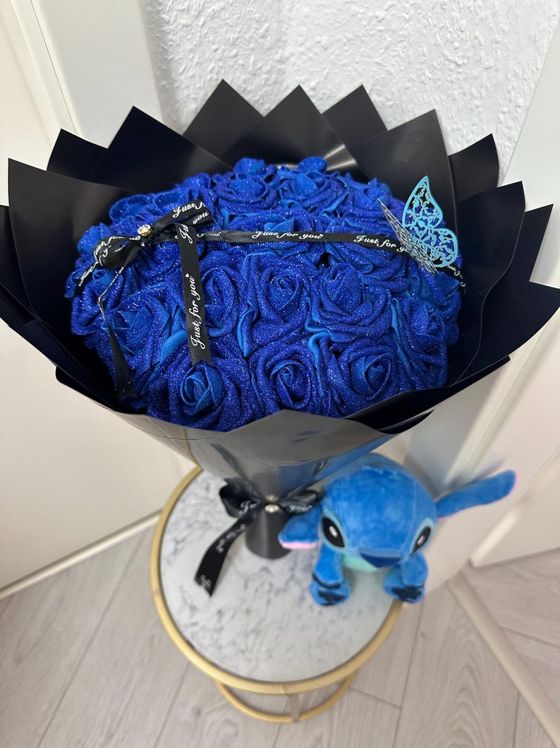 Stitch - Plush Eternal Rose Bouquet. Glitter Roses. Gift for couples for anniversaries, birthdays, and Valentine's Day. Model 2