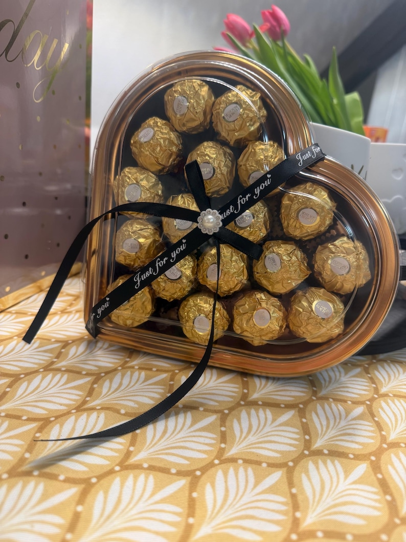 Stitch - Plush Eternal Rose Bouquet. Glitter Roses. Gift for couples for anniversaries, birthdays, and Valentine's Day. Herz Ferrero