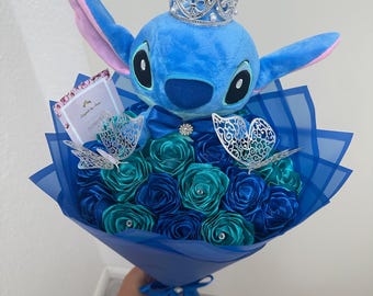 Stitch - Plush - Eternal Rose Bouquet, Ramo Buchon, Gift for couples for anniversary, birthday gift, Mother's Day, Valentine's Day.