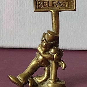 Funny Solid Brass Drunk Man Leaning On Street Sign Post Figurine Belfast England