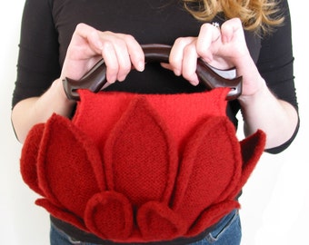 Red Lotus felted bag pattern