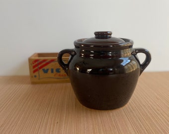 Beautiful Brown Bean Crock Ceramic Stoneware Pottery Glazed Jug with Lid & Handles. Signed USA. Tureen, Planter, Vase, Display or Storage.