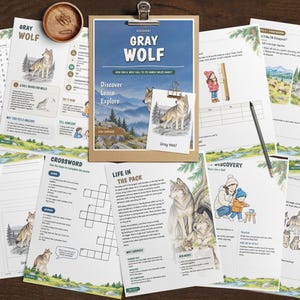 Puede incluir: Una colecci&oacute;n de hojas de actividades educativas sobre lobos grises, con ilustraciones de lobos en paisajes monta&ntilde;osos, sopas de letras, crucigramas y textos informativos. Un portapapeles sostiene la p&aacute;gina principal y un l&aacute;piz descansa cerca.