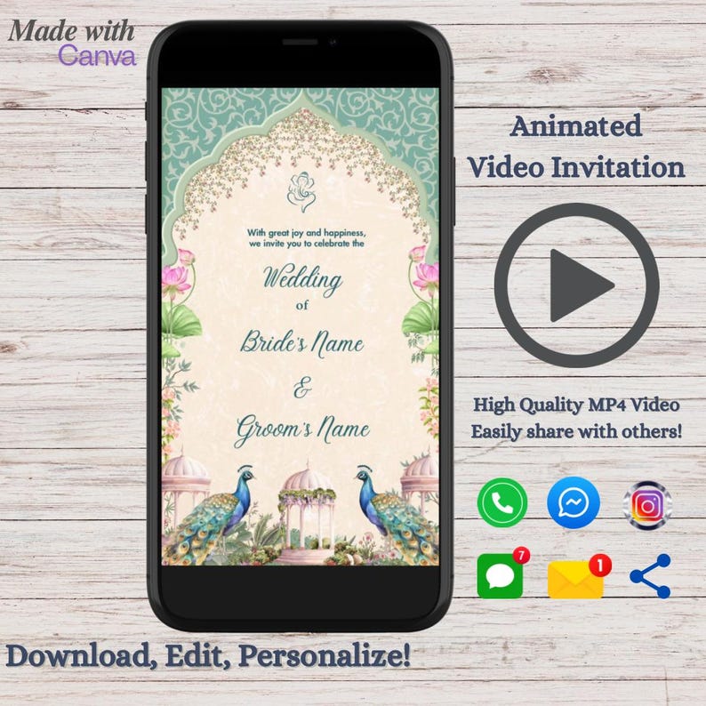 Puede incluir: Una invitaci&oacute;n de video digital para una boda con un dise&ntilde;o de pavo real y flores. El texto dice "Con gran alegr&iacute;a y felicidad, les invitamos a celebrar la boda de Bride's Name & Groom's Name". La invitaci&oacute;n se muestra en la pantalla de un tel&eacute;fono inteligente. El texto "Invitaci&oacute;n de video animada" y "Video MP4 de alta calidad &iexcl;Comparte f&aacute;cilmente con otros!" tambi&eacute;n es visible.