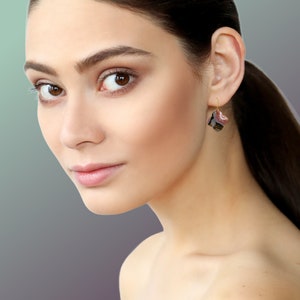Rosa Bunte Geode Achat-Marokkanische Form-Handgemachte Ohrringe-Hypoallergene Ton Ohrringe