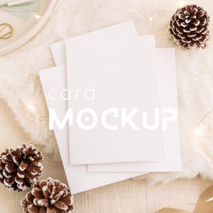Conjunto de cartões de Natal festivos A6 Mockup - Arquivo PSD de designs de férias para Photoshop - Perfeito para cartões de Natal